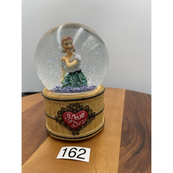 I Love Lucy Musical Globe Grape Stomping with I Love Lucy Tune - Picture 2 of 8